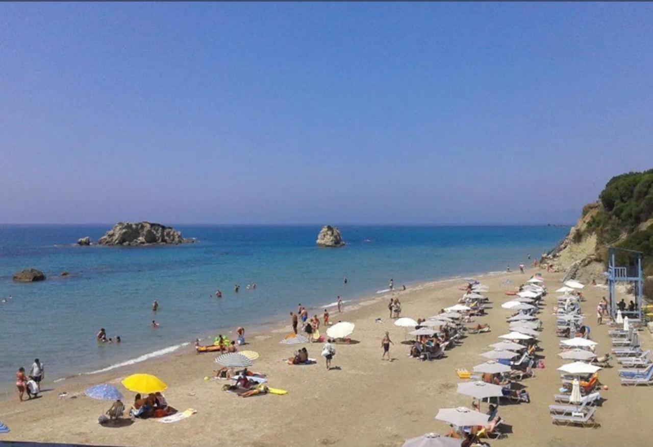 Stefanias Prasoudi Beach Agios Matthaios  Экстерьер фото
