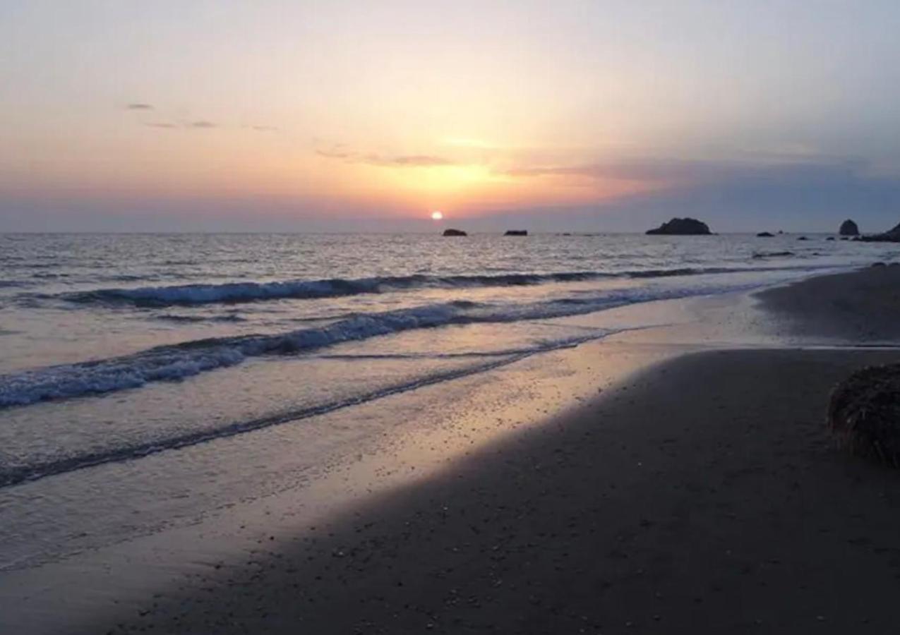 Stefanias Prasoudi Beach Agios Matthaios  Экстерьер фото