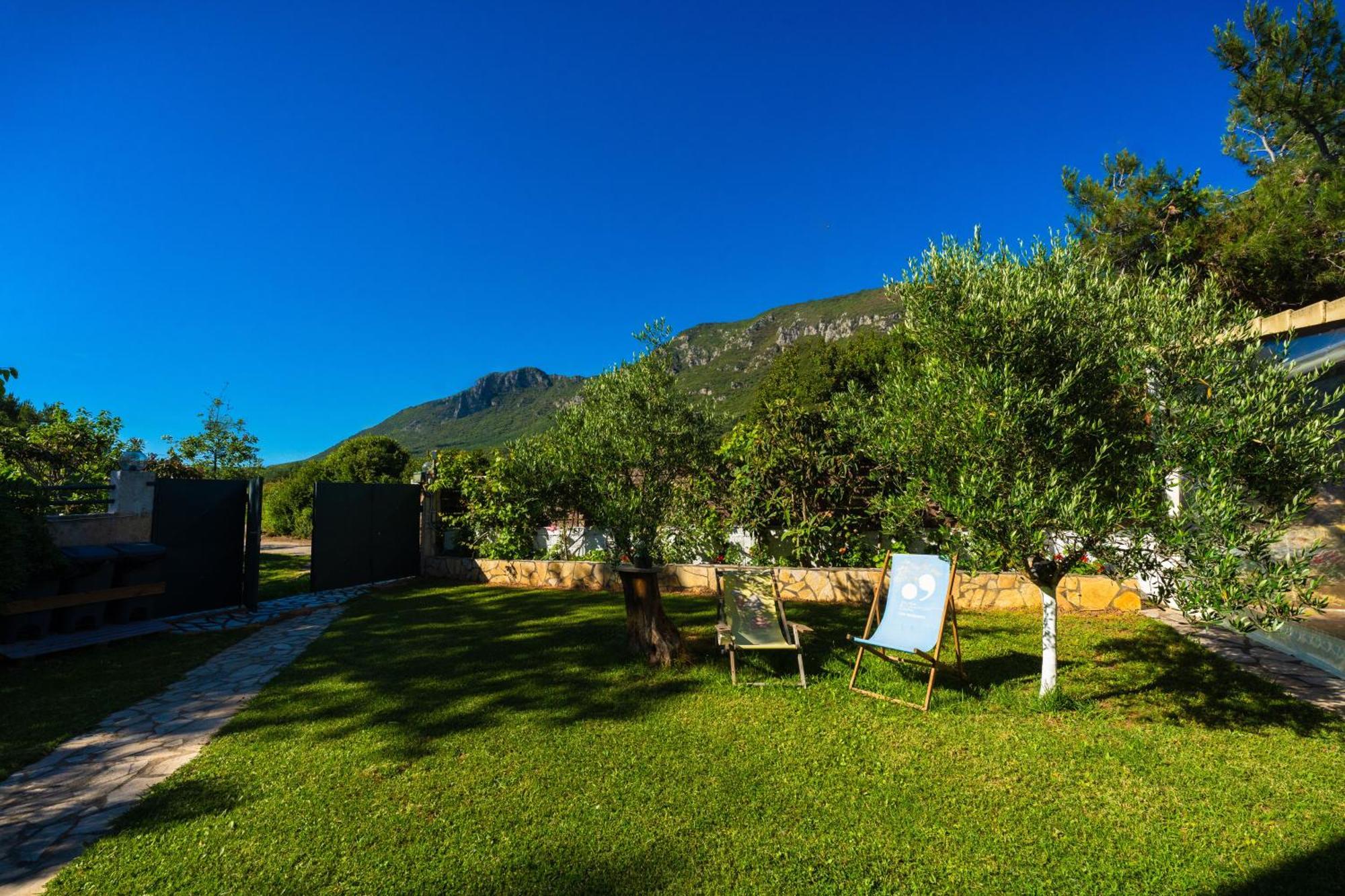 Stefanias Prasoudi Beach Agios Matthaios  Экстерьер фото